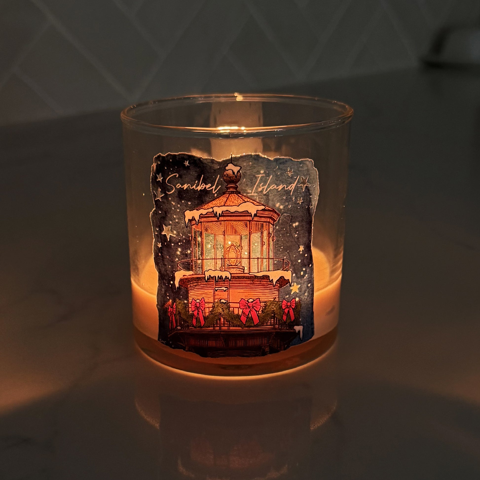 Sanibel Lighthouse Candle Lit with night stars twinkling through label